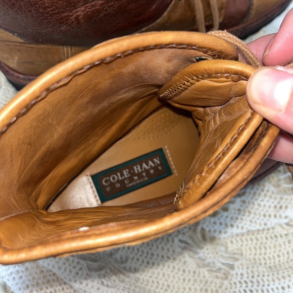 COLE HAAN || Country Woman’s Boots U.S.A. Vibram Lace Up Leather Tie - Picture 9 of 10